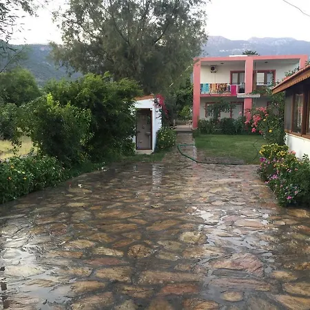 Gazde/Camere de închiriat Ilgin *
